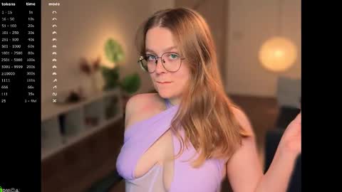 Emily  online show from December 1, 9:58 am