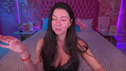 Emily online show from October 16, 6:25 am