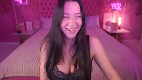 Emily online show from October 22, 7:08 am