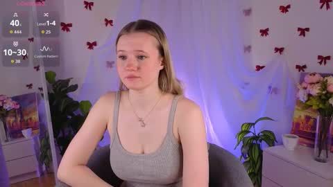 Emi online show from March 4, 1:22 am