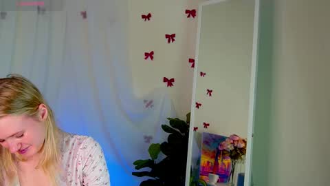 Emi online show from March 16, 1:33 am