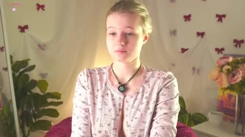 Emi online show from April 5, 1:25 am