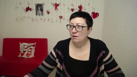 Emily online show from February 9, 7:07 pm