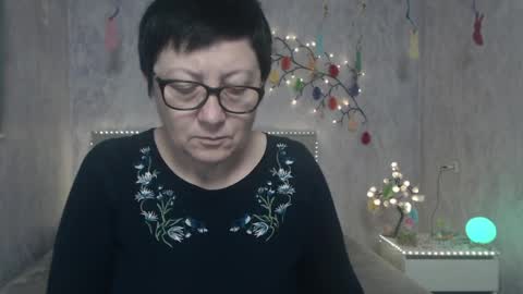 Emily online show from April 2, 5:16 am