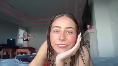 emilyparkerrr online show from February 14, 11:56 pm