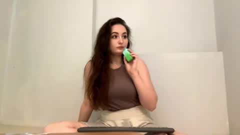 Emilly online show from April 24, 3:53 am