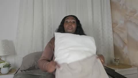 emilyrojas online show from January 10, 12:18 pm