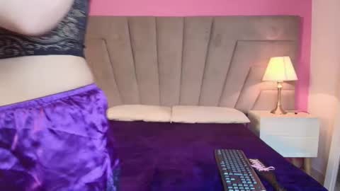 emily online show from January 14, 7:19 pm