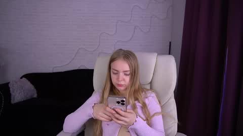  MY NAME IS Emily WELCOME EVERYONE I WILL BE HAPPY TO GIVE YOU WHAT YOU HAVE DREAMED OF FOR SO LONG online show from October 19, 6:14 am