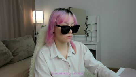 Betty online show from June 3, 1:19 am