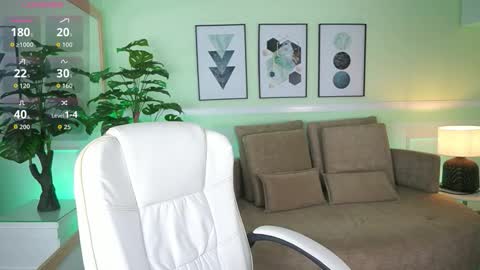 Emily Turner  online show from February 25, 7:23 pm