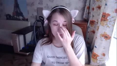Snapshot of emilyway chatting on December 13, 8:51 am emilyway online show from December 13, 8:51 am