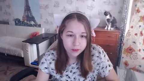 Snapshot of emilyway chatting on February 11, 7:44 am emilyway online show from February 11, 7:44 am