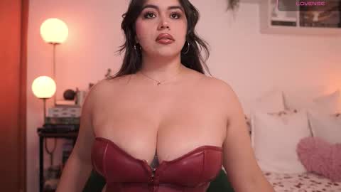 IG thickemmsss online show from September 29, 4:56 pm