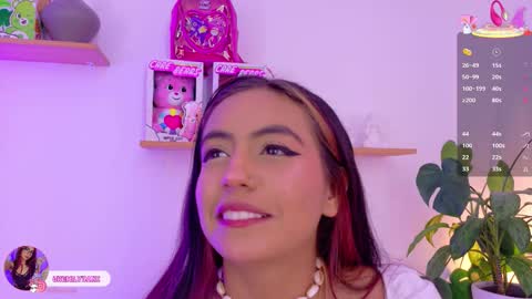 Snapshot of emilyy_bank chatting on February 2, 7:56 pm Emily Bank online show from February 2, 7:56 pm