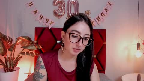 Emilyy Watson online show from May 22, 1:02 am