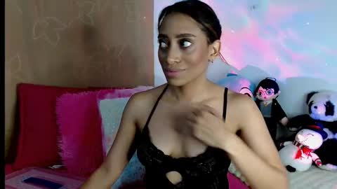 emilyzans07 online show from March 12, 7:49 pm