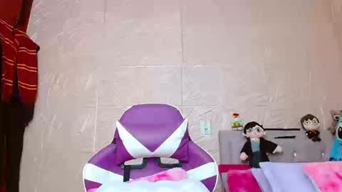emilyzans07 online show from September 23, 8:12 pm
