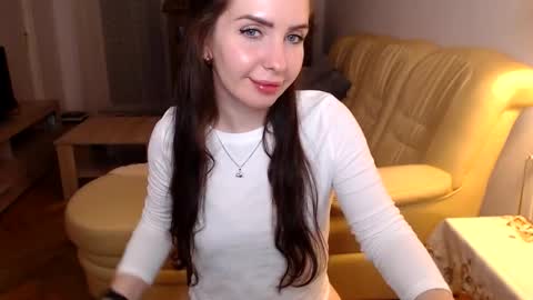 Emma online show from October 23, 10:30 pm