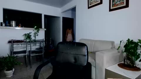 emma______1996 online show from June 2, 6:15 am