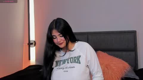 Snapshot of emma__clark__ chatting on July 15, 8:14 pm Emma Clark online show from July 15, 8:14 pm