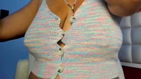 emma__js_ online show from February 18, 1:40 pm