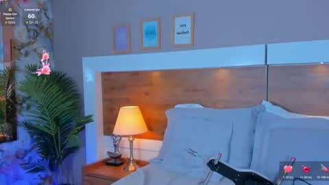 Snapshot of emma_bakker_ chatting on June 24, 7:07 am Emma online show from June 24, 7:07 am
