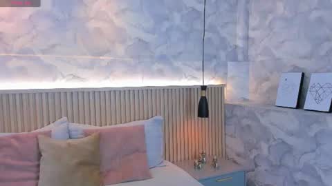 Snapshot of emma_bakker_ chatting on July 26, 7:26 am Emma online show from July 26, 7:26 am