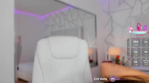 Emma online show from September 19, 7:58 pm