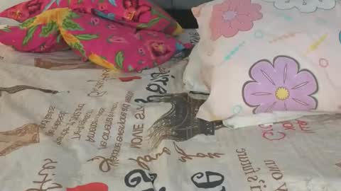 Emma online show from December 2, 5:35 am