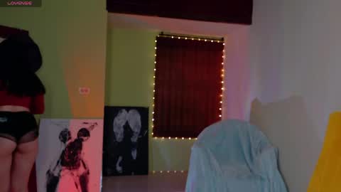 Snapshot of emma_blanco chatting on May 29, 5:44 pm Emma online show from May 29, 5:44 pm