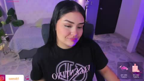 Snapshot of emma_brown022 chatting on May 23, 12:31 pm emma online show from May 23, 12:31 pm