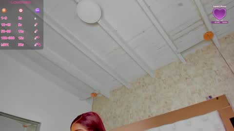 Snapshot of emma_brownn07 chatting on September 17, 8:05 am Emma online show from September 17, 8:05 am