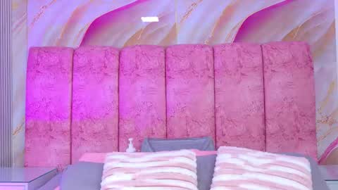 Emma online show from March 10, 3:11 am