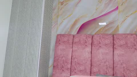 Emma online show from March 22, 3:43 am