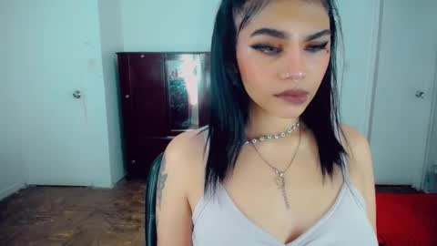 emma online show from November 3, 11:48 pm