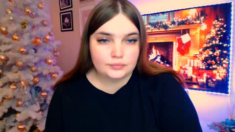 Snapshot of emma_dorn chatting on December 23, 6:16 pm Eva online show from December 23, 6:16 pm
