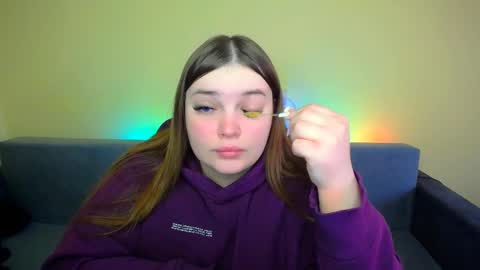 Snapshot of emma_dorn chatting on February 11, 12:05 pm Eva online show from February 11, 12:05 pm