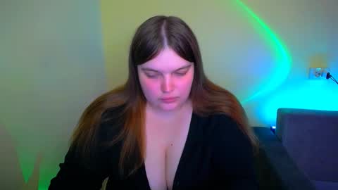 Snapshot of emma_dorn chatting on September 9, 5:51 am Eva online show from September 9, 5:51 am