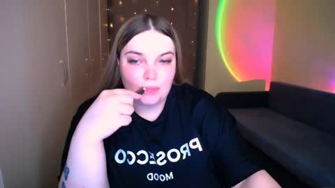 Snapshot of emma_dorn chatting on July 12, 4:14 am Eva online show from July 12, 4:14 am