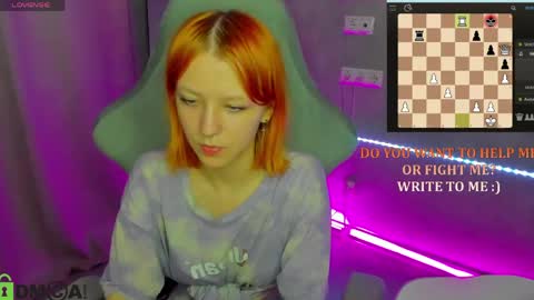 Snapshot of emma_dusk chatting on May 31, 1:25 am Emma online show from May 31, 1:25 am