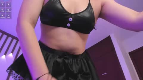 E M M A online show from March 28, 2:22 am