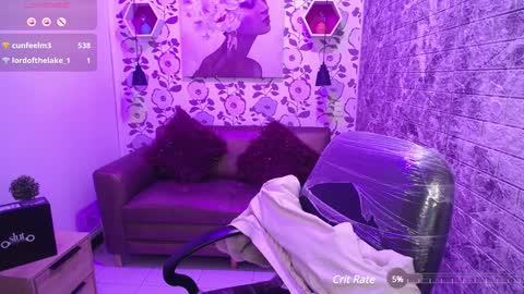 Snapshot of emma_garciaa_ chatting on January 25, 6:45 am emma online show from January 25, 6:45 am