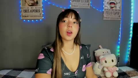 Snapshot of emma_grayys chatting on July 2, 12:22 pm emma_grayys online show from July 2, 12:22 pm