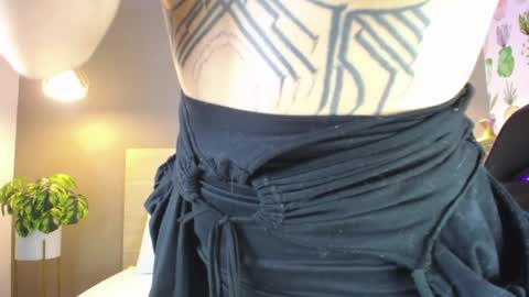 E M M A online show from March 28, 2:55 am