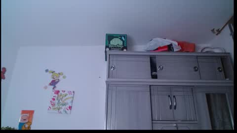 Emma jan  online show from January 18, 6:39 am