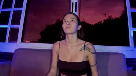 emma_jhoons online show from February 5, 11:37 am