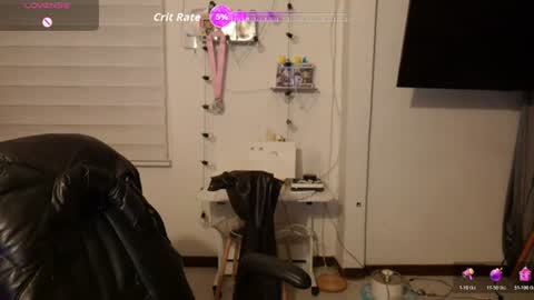 Snapshot of emma_johnson_ chatting on June 29, 3:02 am emma_johnson_ online show from June 29, 3:02 am