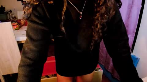  emma luxy online show from February 26, 1:37 am