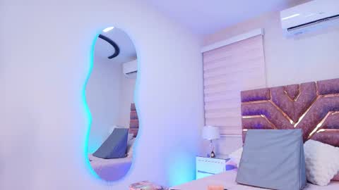 emma online show from November 12, 11:54 am